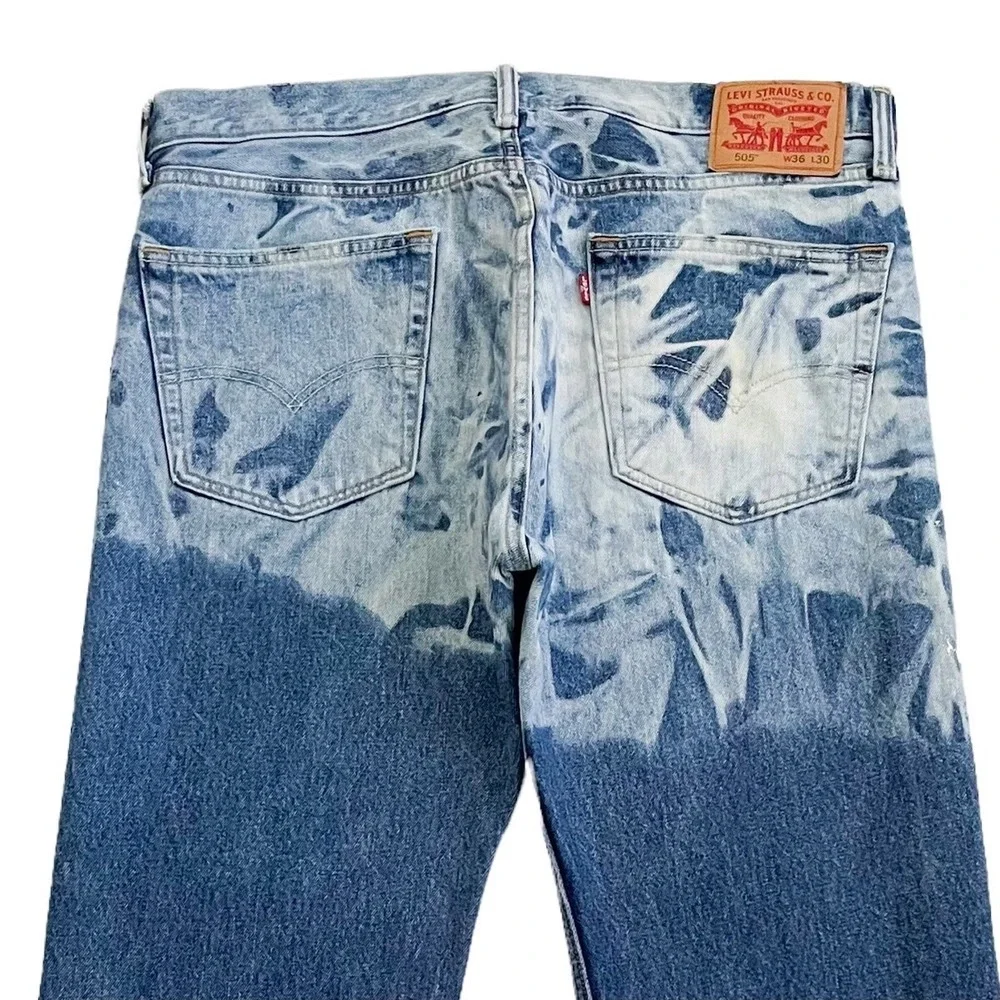 Vintage Levi's 505 Straight Leg Jeans size 36 x 30 - Bleached Paint Splatter